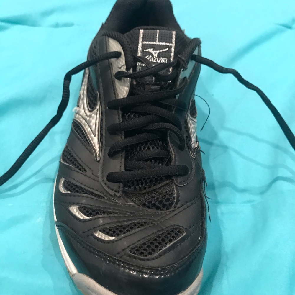 Mizuno wave rally 5 volleyball shoe